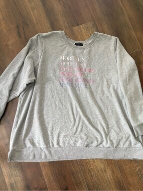 Lane Bryant Light Gray Crewneck Sweatshirt with Multicolor Script 26/28